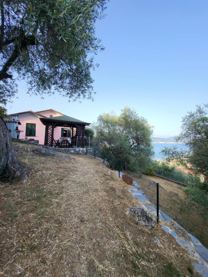 Villa Il Pettirosso Специя Экстерьер фото