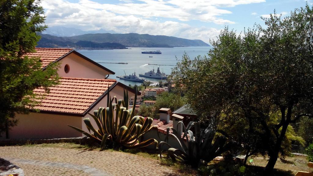 Villa Il Pettirosso Специя Номер фото
