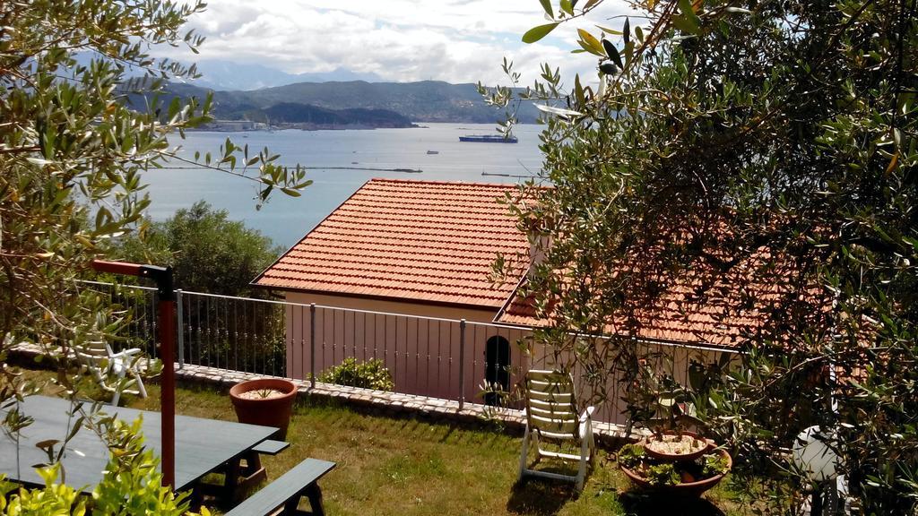 Villa Il Pettirosso Специя Экстерьер фото